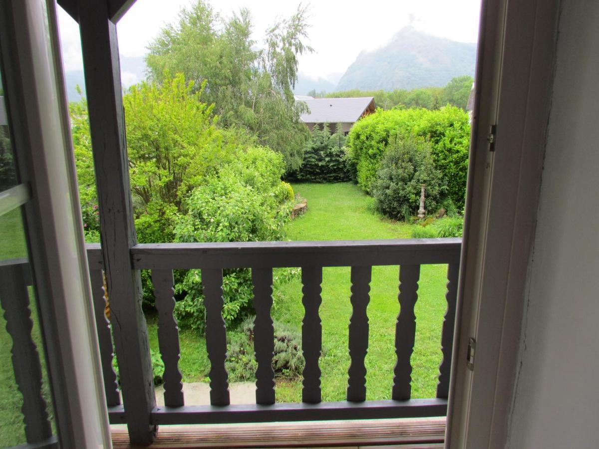 Le Domaine Des 3 Marmottes D' Hotes Bed & Breakfast Cierp
